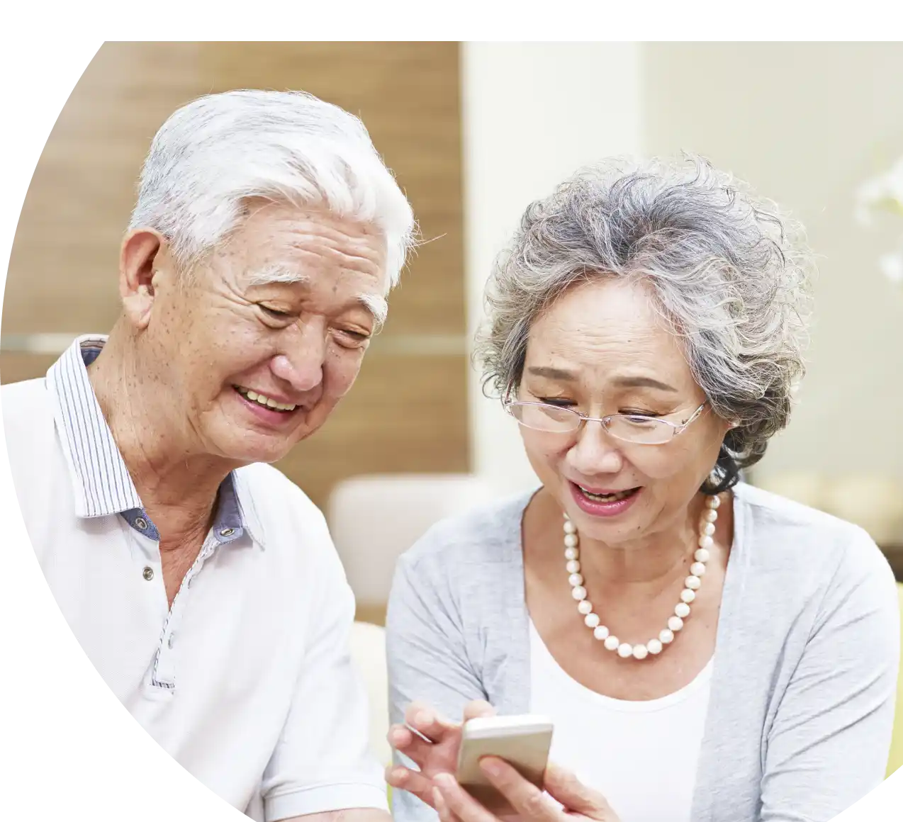 ONSEIを活用する老夫婦